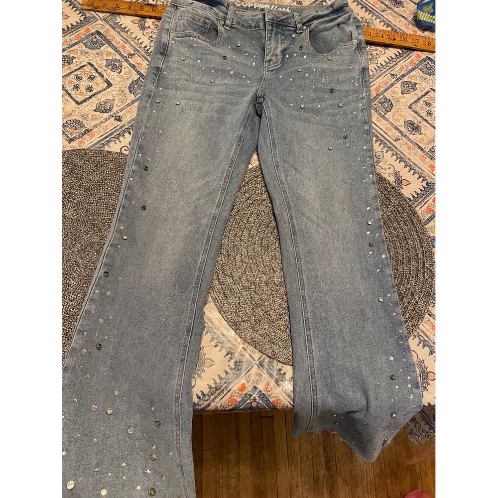 Copper Flash Curvy Rhinestone Flare Jeans Blue Ethan Wash Size 4 CMG00017